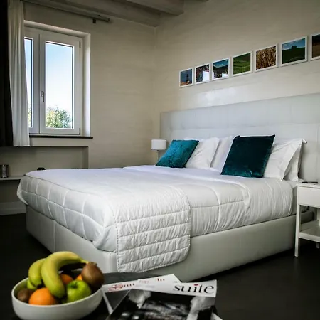Flora Relais 4* קלטניסטה