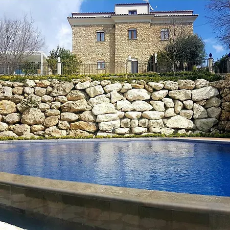 Flora Relais فندق