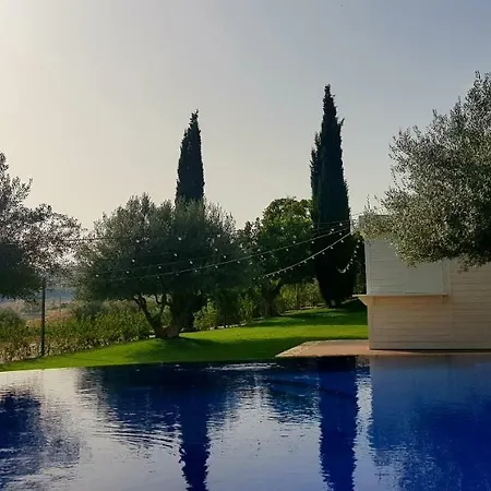 Flora Relais