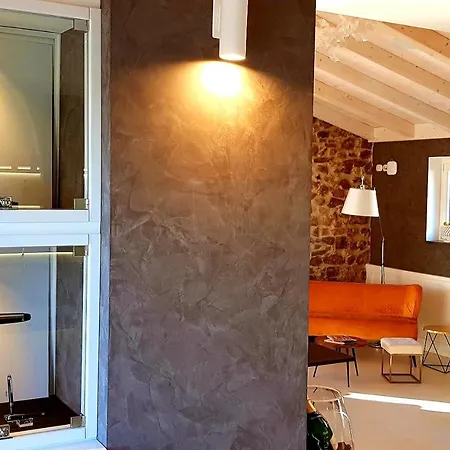 Flora Relais فندق كالتانيسيتا