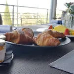 Flora Relais