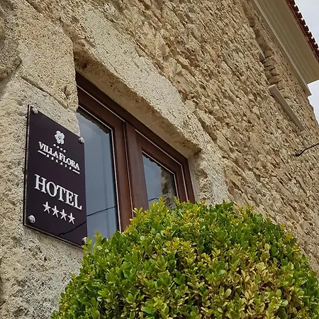 Flora Relais