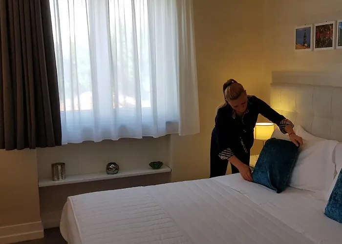 ホテル Flora Relais 4*